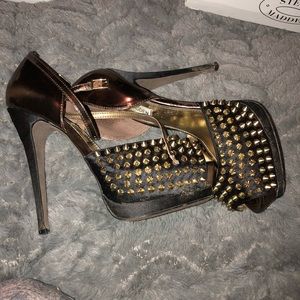 Steve Madden Pump
